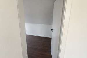Erstbezug nach Kernsanierung – Moderne 98 m² Dachgeschosswohnung in ruhiger Lage in Darmstadt-Wixhau – Körnerstr 11, 64291 Wixhausen, Darmstadt – Vorschaubild 3