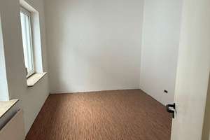 2. Zimmer-Wohnung mit Garten/Innenhof in Krefeld-Cracau – Mariannenstraße  45, 47799 Cracau, Krefeld – Vorschaubild 2