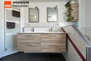 Tür auf. Herz rein. Zuhause sein. Moderne
5 helle Zimmer auf 131 m². Wunderschöne
Gartenoase. – Tuttlingen (Kreis) – Vorschaubild 23