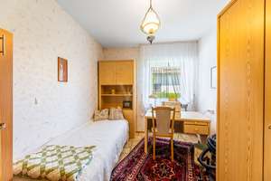 Vielseitiges Zweifamilienhaus mit traumhafter Fernsicht – Die vollständige Adresse der Immobilie erhältst du vom Anbieter., 96476 Bad Rodach – Vorschaubild 9
