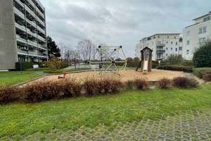 Großzügige 4 Zimmerwohnung mit Balkon und Stellplatz in gepflegter Anlage  – Wiener Weg 20, 50858 Junkersdorf, Köln – Vorschaubild 20