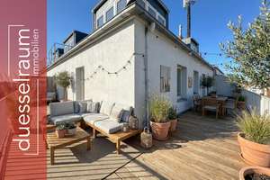 Unterbilk: Erstbezug nach Sanierung – 3-Zimmer-Wohnung mit umlaufender Dachterrasse und Parkblick