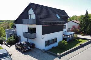 Großzügiges Einfamilienhaus mit Einliegerwohnung und traumhaftem Weitblick! – Die vollständige Adresse der Immobilie erhältst du vom Anbieter., 67718 Schmalenberg – Vorschaubild 2