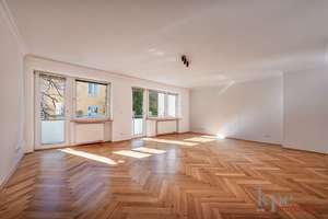 Glockenbach! Renovierte 2-3 Zi. Wohnung mit gr. Südbalkon zum Innenhof! Ruhig und sonnig! – Die vollständige Adresse der Immobilie erhältst du vom Anbieter., 80337 Am alten südlichen Friedhof, München – Vorschaubild 1