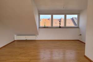 Helle 2-Zimmer Dachgeschosswohnung mit Loggia in Nürnberg-Südstadt – Steinheilstraße 9, 90459 Gugelstraße, Nürnberg – Vorschaubild 3