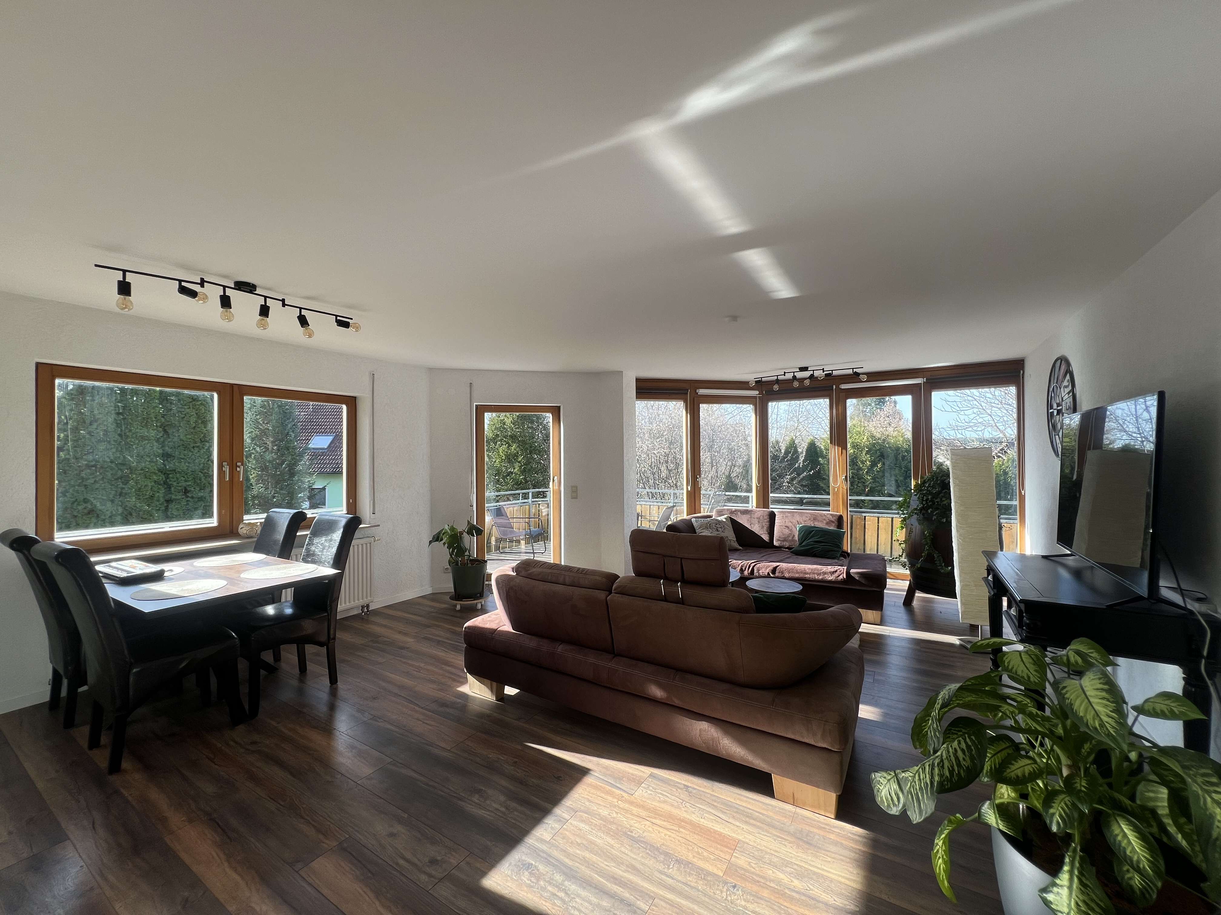 Immobilie in Dunningen - Familientraum in bevorzugter Wohnlage - Charmantes Zweifamilienhaus mit Einliegerwohnung - Bild 21