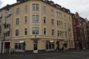 Frisch renovierte  3 Zimmer, Küche, Diele, Bad in  Mülheim