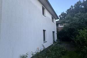 Wohnen mit Charakter: Doppelhaushälfte in Hamburg-Volksdorf – 22359 Volksdorf, Hamburg – Vorschaubild 2