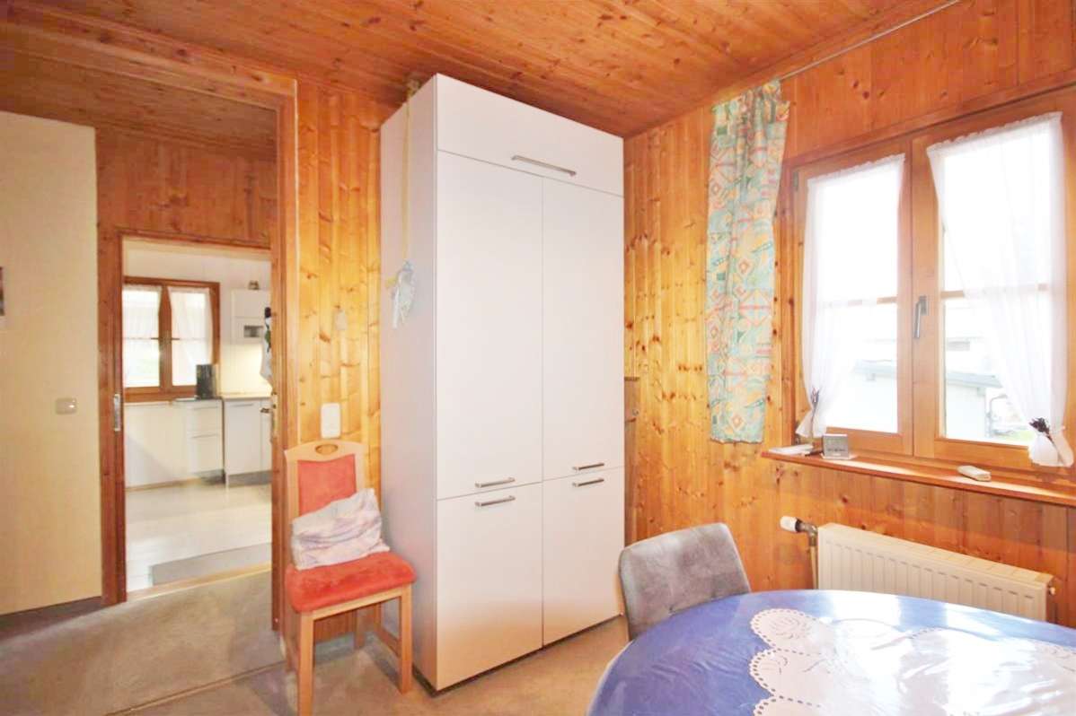 Immobilie in Hinterschmiding - "Für Menschen, die das Besondere lieben"
Liebevolles Unikat mit 2 Garagen, großzügigem Grundstück u - Bild 14