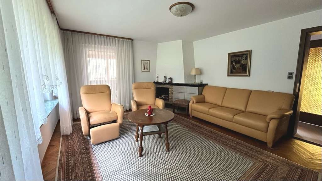 Immobilie in Erdmannhausen - Freistehendes Einfamilienhaus mit großem Garten und Ausbaupotenzial! - Bild 4