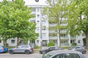 ProEigentum: Citynah wohnen: Stilvolle 3-Zi.-Wohnung mit zwei Loggien in München-Neuhausen – Funkerstraße 8, 80636 Alte Kaserne, München – Vorschaubild 3