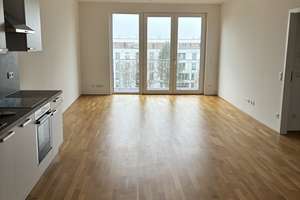 Perfekt für Familien: weitläufige 3-Zimmer-Wohnung – 81739 Altperlach, München – Vorschaubild 2