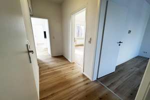 Erstbezug nach Sanierung - Neuer Boden/Küche/Bad/Fenster - Zentrale Lage in Heilbronn – Die vollständige Adresse der Immobilie erhältst du vom Anbieter., 74072 Heilbronn, Heilbronn – Vorschaubild 12
