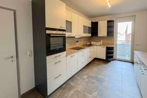 Bezugsfreie 4-Zimmer-Wohnung mit Balkon und zwei Bädern im Herzen von Fürth – Die vollständige Adresse der Immobilie erhältst du vom Anbieter., 90762 Altstadt, Innenstadt, Fürth – Vorschaubild 5