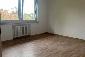 Frisch renovierte Zweizimmer-Etagenwohnung mit Balkon in ruhiger citynaher Lage, nur für 2 Personen – Ernst- Wortmann- Straße 8, 42655 Solingen – Vorschaubild 4