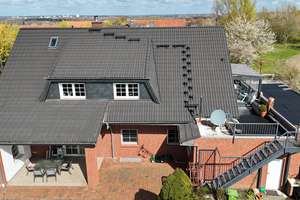 Vielseitiges Wohnjuwel: Haus mit zwei Einliegerwohnungen, Vollkeller & geräumiger Doppelgarage & Ca – Die vollständige Adresse der Immobilie erhältst du vom Anbieter., 38446 Reislingen, Wolfsburg – Vorschaubild 4