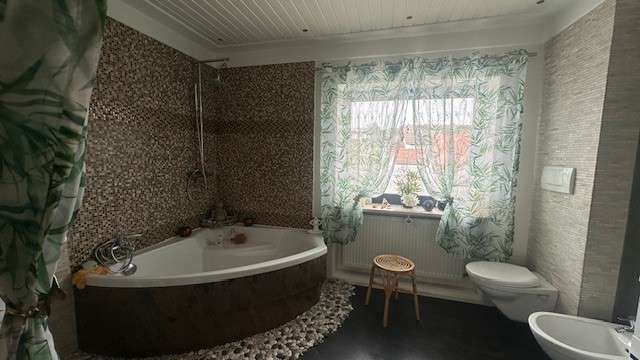 Immobilie in Wolnzach - Es erwartet Sie ein paradiesisches Einfamilienhaus mit Einliegerwohnung für die ganze Familie. - Bild 6