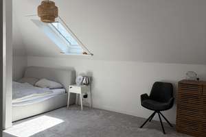 Wunderschöne Altbau-Dachgeschosswohnung in Blankenese – ab 01.07. – Die vollständige Adresse der Immobilie erhältst du vom Anbieter., 22587 Blankenese, Hamburg – Vorschaubild 4