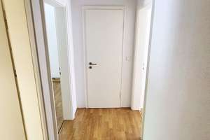 Bezugsfreie 2-Zimmer-Wohnung mit Westbalkon und Einzelgarage in Milbertshofen – Die vollständige Adresse der Immobilie erhältst du vom Anbieter., 80807 Milbertshofen, München – Vorschaubild 8