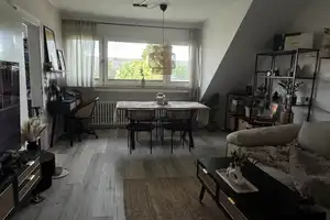 Gut geschnittene 3-Zimmer-Wohnung in ruhiger Lage von Düsseldorf-Wersten  – Düsseldorf – Vorschaubild 2