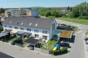 Reiheneckhaus mit zwei Carports 
für junge Familie in Meckenbeuren – Bodenseekreis – Vorschaubild 2