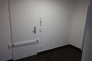 Schöne, helle 2 Zimmer-Wohnung mit Balkon und Einbauküche in ruhiger, zentraler Lage! – Ottweilerstr. 1, 40476 Derendorf, Düsseldorf – Vorschaubild 18