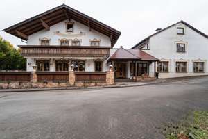 Attraktives Anlageobjekt mit Apartments, Gastronomie und großer Hauptwohnung