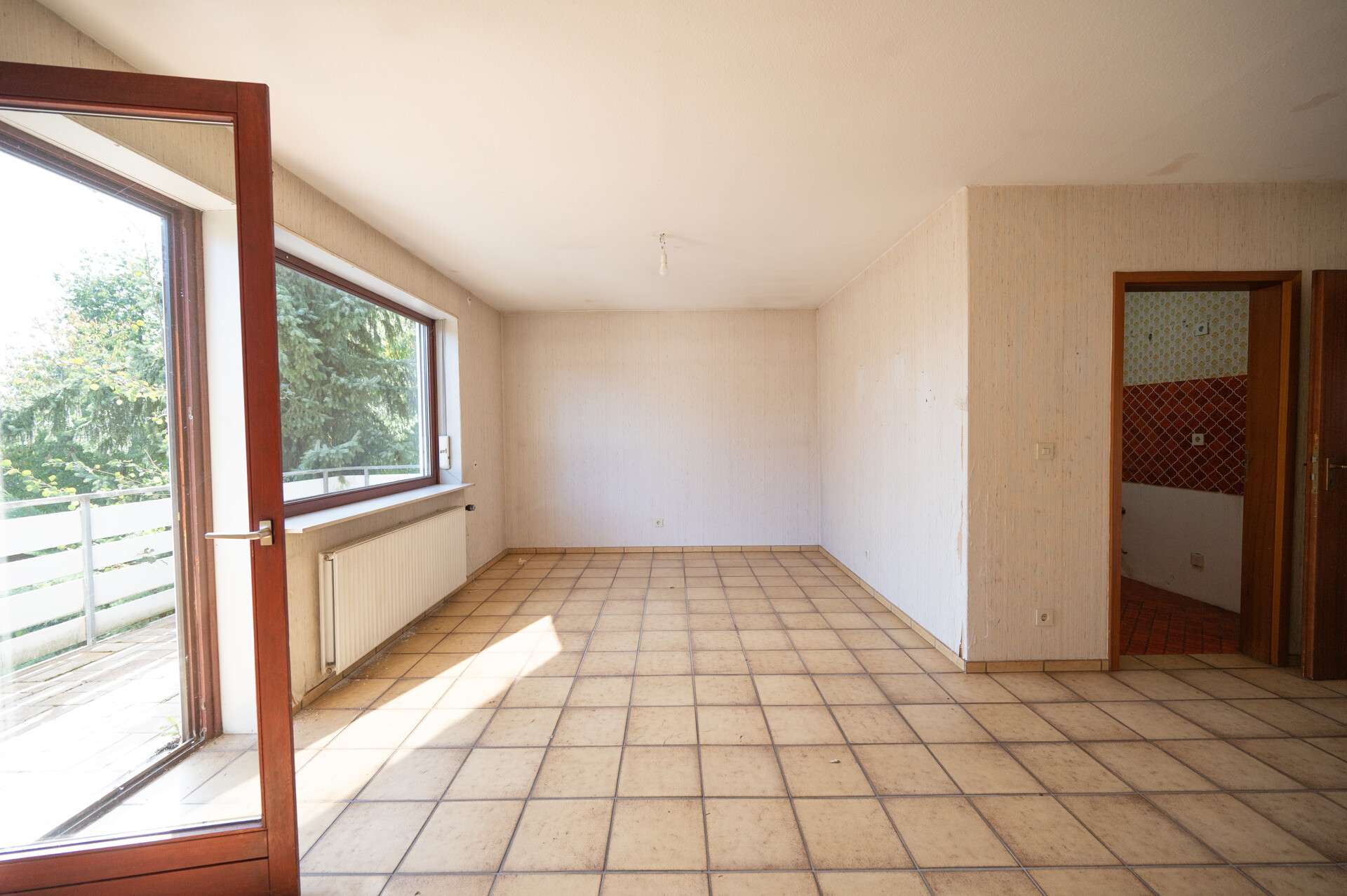 Immobilie in Hiddenhausen - Großzügiges Wohnidyll mit Naturgrundstück und attraktiver Käuferprovision - Bild 6