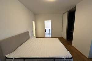 Luxuriöse möblierte Wohnung in Düsseldorf-Unterbilk mit Tiefgaragenstellplatz – Ernst-Gnoß-Straße 22, 40219 Unterbilk, Düsseldorf – Vorschaubild 14