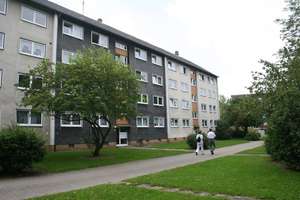 Möhlkamp 20, E L - 2 Zimmer Wohnung mit großer Küche, bodengleicher Dusche und Loggia! – Möhlkamp 20, 38120 Weststadt, Braunschweig – Vorschaubild 2