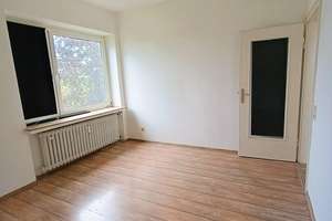 3 Zimmer Wohnung (76m²) in zentraler Lage - mit Balkon, Aufzug, Keller und Waschküche – Wilhelm-Crüwell-Straße 20, 44147 Ruhrallee, Dortmund – Vorschaubild 3