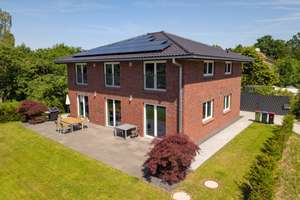 Exklusiver KfW40-Neubau: Stadtvilla in ruhiger Wohnlage von Iserbrook – Energieeffizienzklasse A+ | 