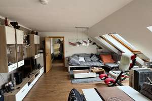 Ihr Investment: solide vermietete, helle Dachgeschosswohnung wartet auf neuen Eigentümer – Die vollständige Adresse der Immobilie erhältst du vom Anbieter., 90443 Steinbühl, Nürnberg – Vorschaubild 3