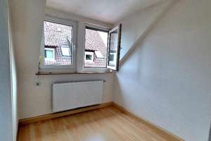 2,5 Zi. Whg, DG, ca. 53 m², EBK, Glasfaser, schöner Blick, ruhig und hell, HHL- Plettenbergsiedlung – Plettenbergstr. 44, 70186 Gaisburg, Stuttgart – Vorschaubild 5