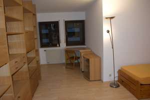 Gepflegtes 1-Zimmer-Apartment in Erlangen Süd mit Tiefgaragenstellplatz – Koldestraße 8, 91052 Rathenau, Erlangen – Vorschaubild 3
