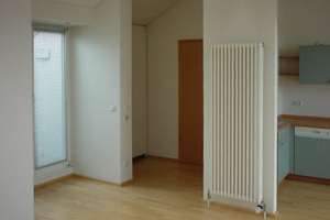 Charmante 1-Zimmer Dachgeschosswohnung mit Balkon in Bahnhofsnähe – Friedrich-List Str. 14, 46045 Altstadt-Mitte, Oberhausen – Vorschaubild 7