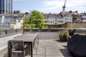 Luxuriöse sanierte Altbauwohnung in Bestlage – Mit Dachterrasse, Stellplatz und Blick ins Grüne – Die vollständige Adresse der Immobilie erhältst du vom Anbieter., 40217 Unterbilk, Düsseldorf – Vorschaubild 31