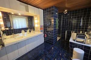 Gräfrath: Tolles 1-2 Fam.-Haus, mit Sauna und Schwimmbad - am Waldrand - sucht neue Familie! – Die vollständige Adresse der Immobilie erhältst du vom Anbieter., 42653 Gräfrath, Solingen – Vorschaubild 17