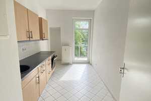 **ZENTRUMSNAHE 2-RWG**Laminat, Bad mit Badewanne & Balkon**WE 13** – Bernhard-Göring-Straße 67, 4107 Leipzig – Vorschaubild 3