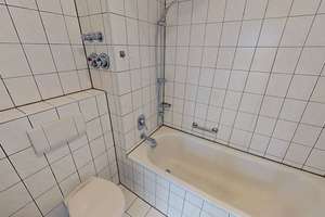 **Gut geschnittene 2-Zimmer-Erdgeschosswohnung mit Wannenbad** – Schwabstraße 33B, 70197 Rotebühl, Stuttgart – Vorschaubild 9