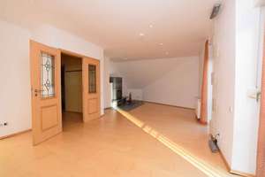 Schöne, große Maisonette- Wohnung mit Kamin, Dachterrasse + Einbauküche. – Die vollständige Adresse der Immobilie erhältst du vom Anbieter., 38112 Lehndorf-Watenbüttel, Braunschweig – Vorschaubild 8