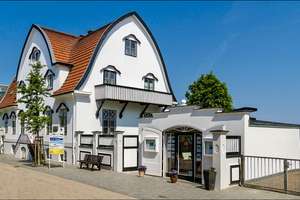 Ein Haus mit Geschichte und Potenzial direkt am Meer – Die vollständige Adresse der Immobilie erhältst du vom Anbieter., 25938 Wyk auf Föhr – Vorschaubild 3