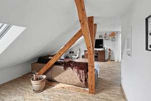 Kernsaniertes und charmantes Einfamilienhaus mit Pool und großem Garten in Mücke – Die vollständige Adresse der Immobilie erhältst du vom Anbieter., 35325 Mücke – Vorschaubild 8