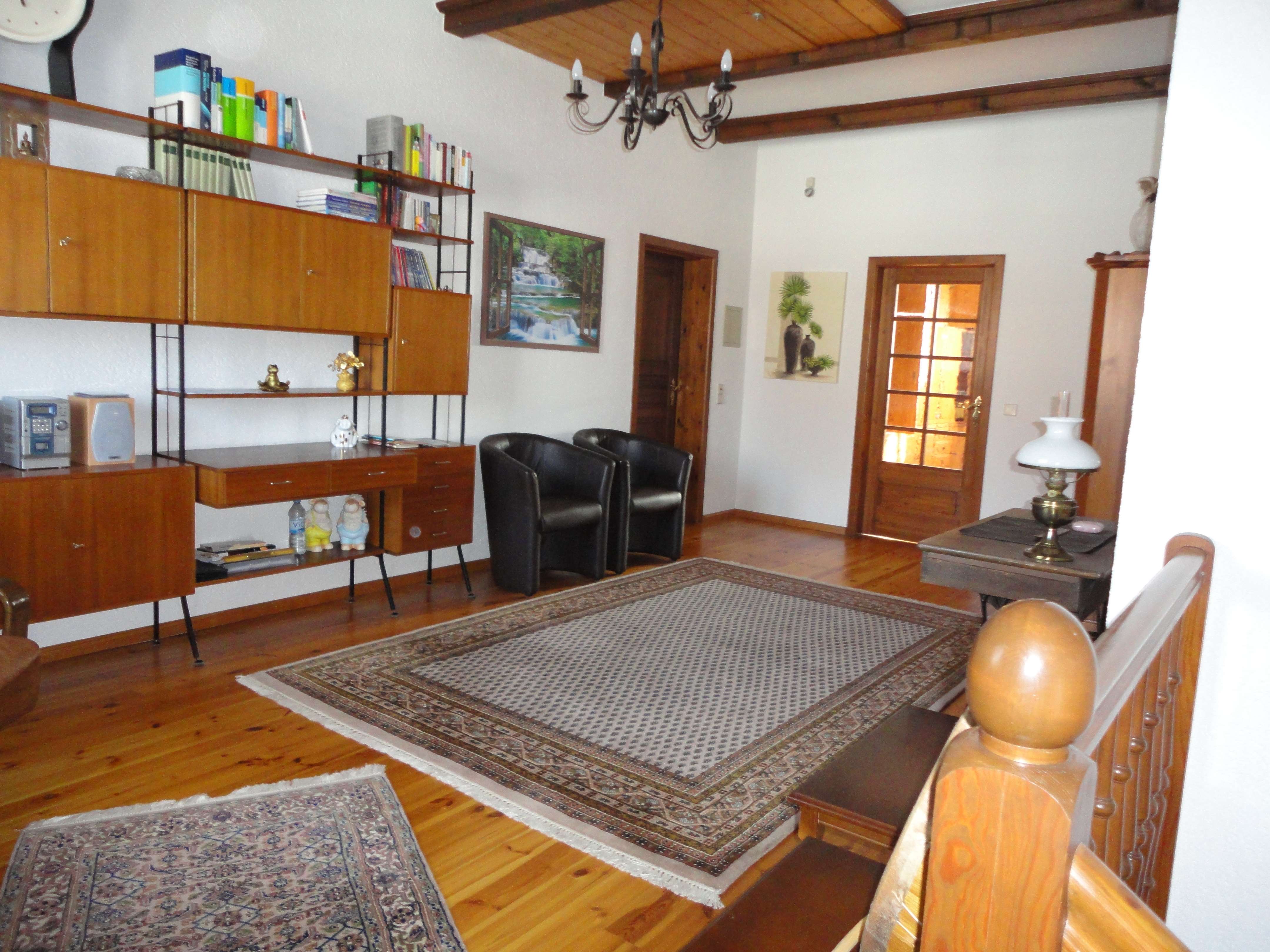 Immobilie in Herbolzheim - Großzügiges Einfamilienhaus Herbolzheim Wagenstadt mit Einliegerwohnung und Doppelgarage - Bild 6