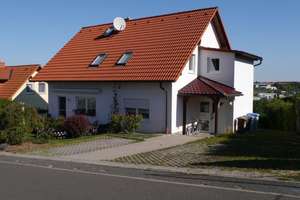 *** Vermietetes Zweifamilienhaus in Ilmenau – Hagebuttenweg 7, 98693 Ilmenau – Vorschaubild 3