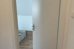 Sanierte 2,5 Zimmer-Wohnung zur Miete in Duisburg – Honigstraße 31, 47137 Untermeiderich, Duisburg – Vorschaubild 10