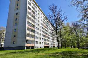 Wunderschöne Familienwohnung mit Balkon – Clausewitzstr. 3, 9130 Yorckgebiet, Chemnitz – Vorschaubild 1