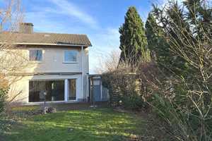 SANIERUNGSBEDÜRFTIGE  DOPPELHAUSHÄLFTE  MIT  GARTEN  &  GARAGE – Dreckhoffsfeld 9, 59494 Soest (Kreis) – Vorschaubild 1