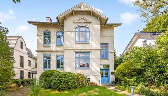 Bild von Familienvilla in Bestlage in Hamburg Klein-Flottbek direkt am Jenischpark von privat 