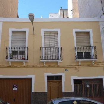 Große Investitionsmöglichkeit in Auktionsanlagen! Wohnung zum Verkauf in Yecla, Murcia. Suchen Sie e